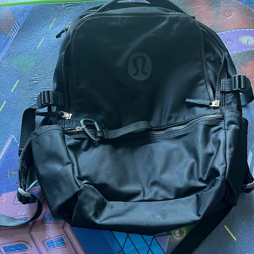 Lululemon black New Crew Backpack